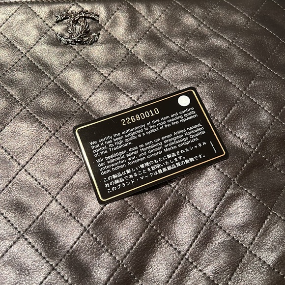 (Sold) Chanel pouch - Picture 7 of 10